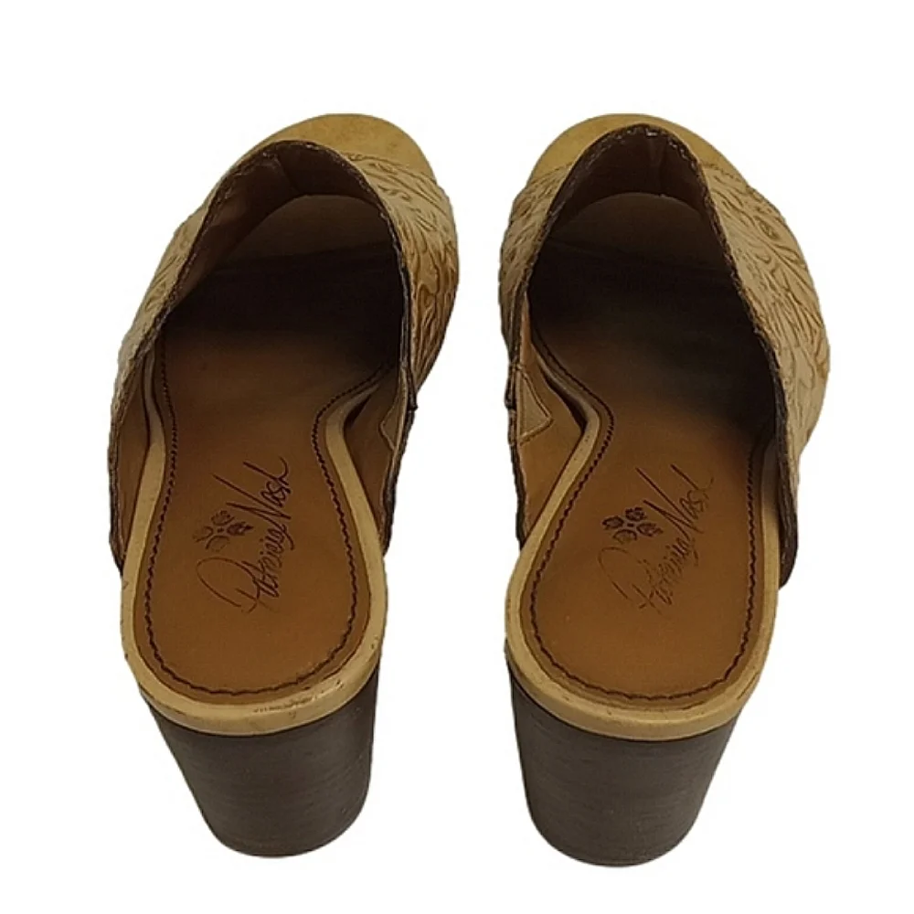 PATRICIA NASH TAN LEATHER OPEN TOE MULE HEEL SHOES WITH TOOLED FLORAL DE… - Picture 11 of 15